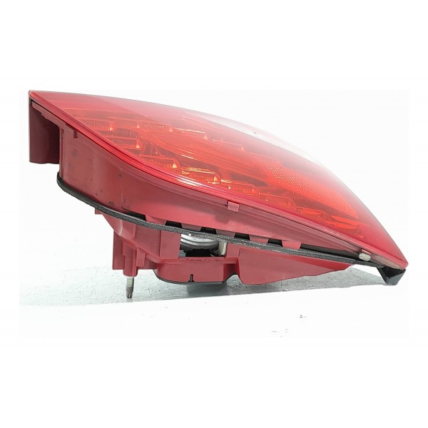 Lanterna Tampa Traseira Audi A4 Esquerda 08/2012 8k5945093k Esquerdo/motorista Vermelho