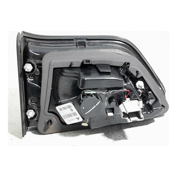 Lanterna Tampa Traseira Jeep Compass Esquerda 17/21 55112685 Esquerdo/motorista Água
