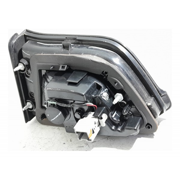 Lanterna Tampa Traseira Jeep Compass Esquerda 17/21 55112685 Esquerdo/motorista Água