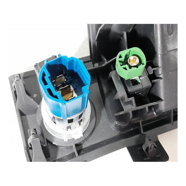 Tomada Usb 12v Audi Q5 2018 2019 2020/2022 80b864131a Preto