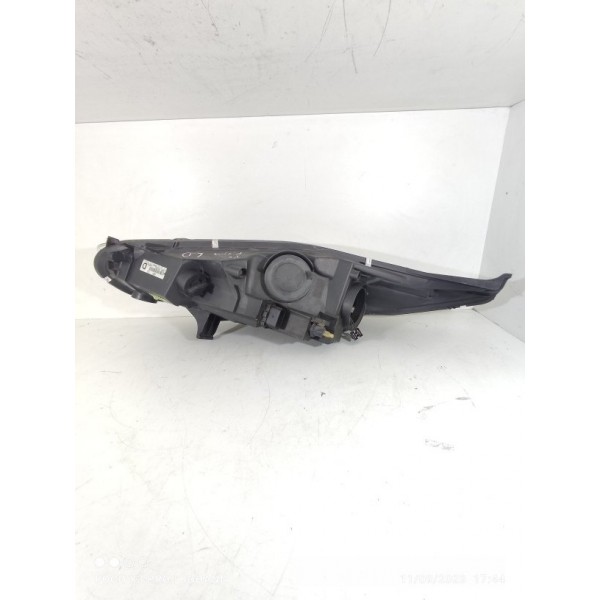 Farol New Fiesta Direito 2011/2017 Detalhe Direito/passageiro