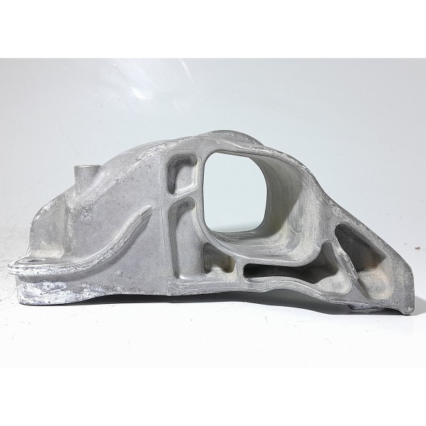 Suporte Semi Eixo Mercedes A35 Cla250 Dir 18/24 A2602230000