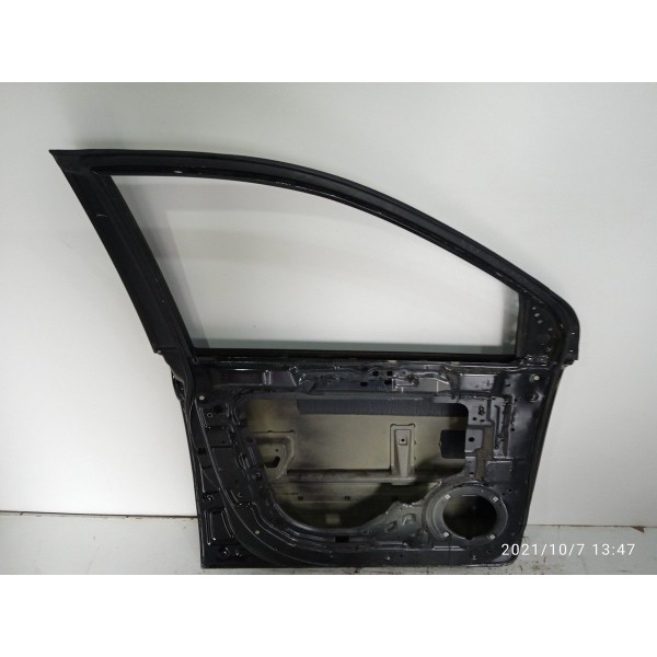 Porta Carnival Dianteira Esquerda 2008 2009 2010 2011 Det Dianteira Esquerda Preto