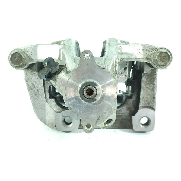 Pinca  Traseira Esquerda Bmw 320 330 2019/2025