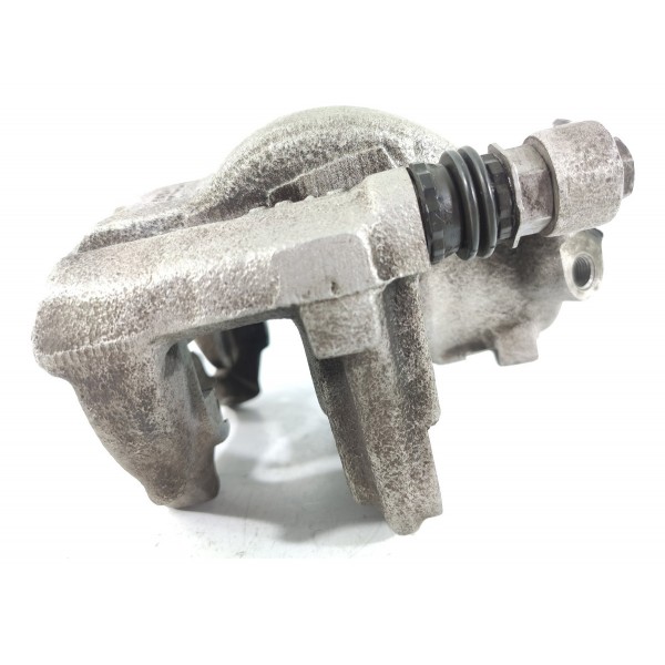 Pinca  Dianteira Direita Bmw 320 330 G20 2019/2025