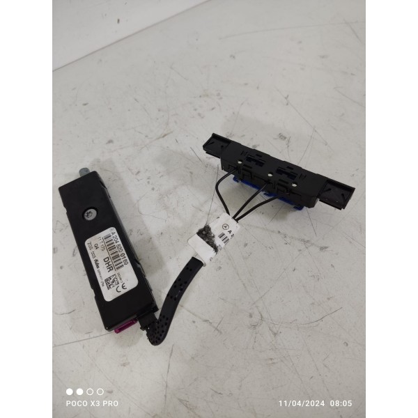 Modulo Antena Mercedes C180 C200 2007/2014 A2048200823