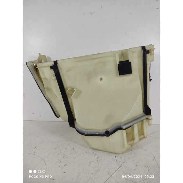 Tampa Caixa Fusiveis Mercedes C180 C200 08/2014 A2045400080