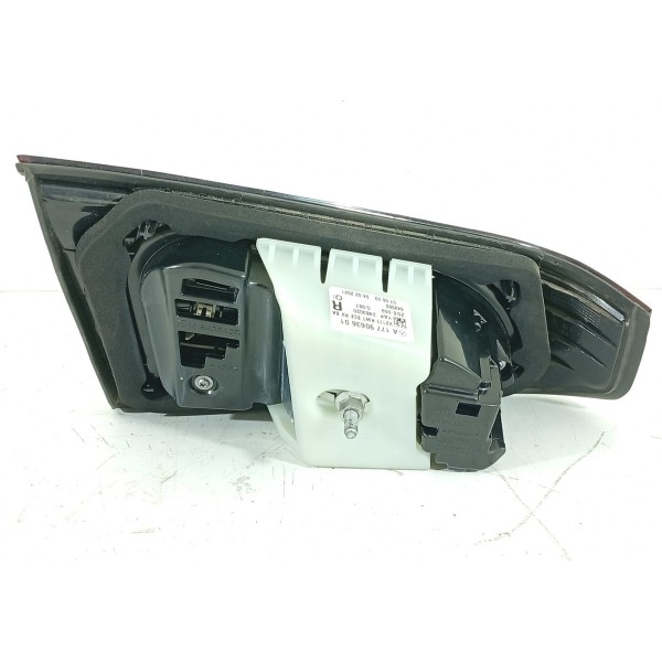 Lanterna Mercedes A35 A200 Sedan Dir 2020/2024 A1779063601 Direito/passageiro