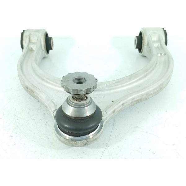 Bandeja Balanca Mercedes C200 C300 W206 Esquerda 2022/2025