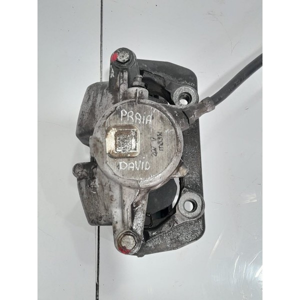 Pinça Mercedes C180 C200 Dianteiro Esquerda 2008 2011 2014