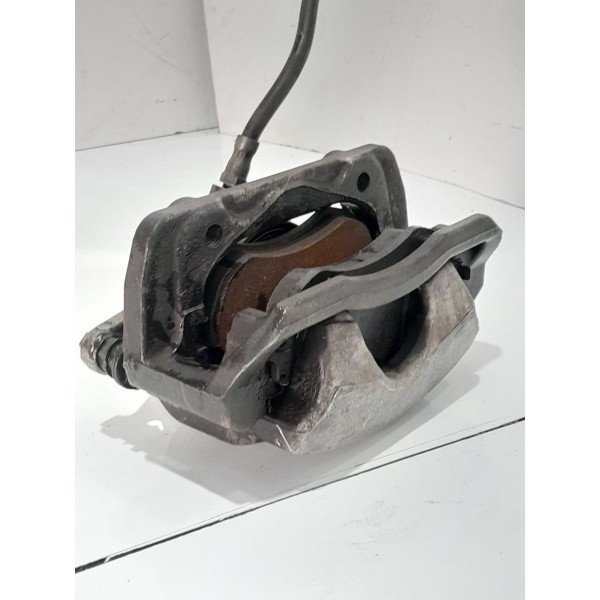 Pinça Mercedes C180 C200 Dianteiro Esquerda 2008 2011 2014