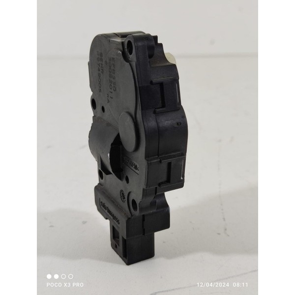 Motor Atuador Caixa Ar Mercedes C180 C200 08/2014 410475520