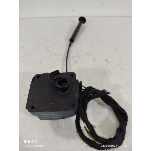 Motor Trava Portinhola Mercedes C180 2008/2014 A2048990050