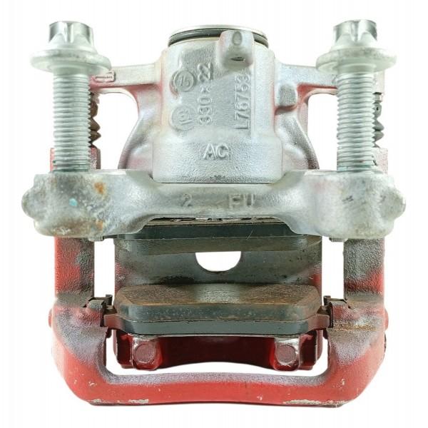 Pinca Mercedes A35 Cla35 A43 Amg Traseira Direita 2020/2024