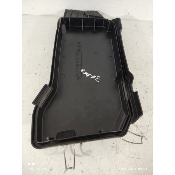 Tampa Caixa Fusiveis Mercedes C180 C200 08/2014 A2045400082