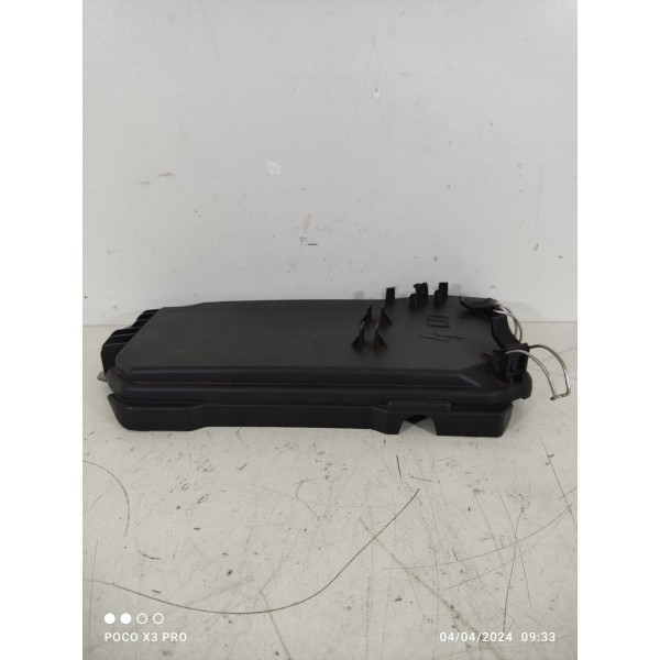 Tampa Caixa Fusiveis Mercedes C180 C200 08/2014 A2045400082