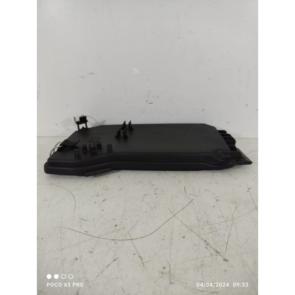 Tampa Caixa Fusiveis Mercedes C180 C200 08/2014 A2045400082