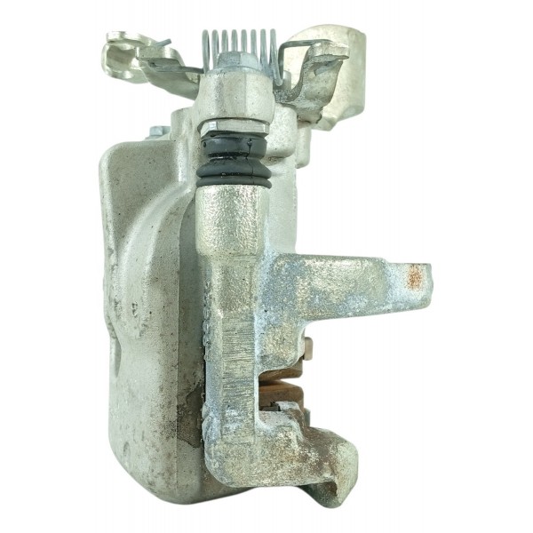 Pinca Corolla Hybrid Traseira Esquerda 2020/2024