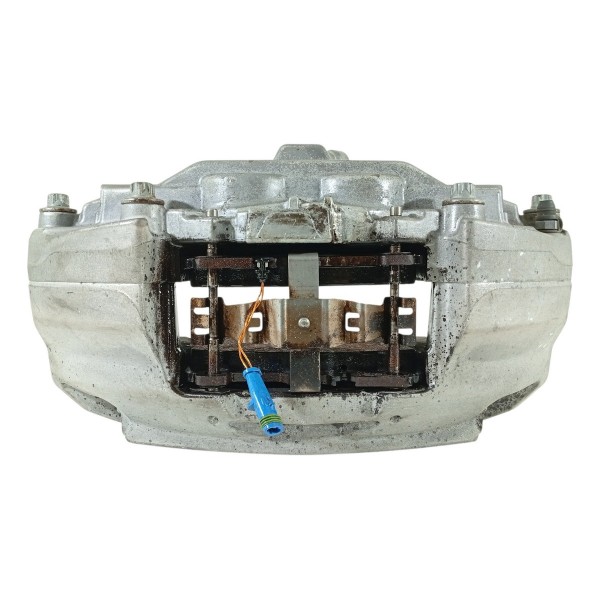 Pinca Freio Mercedes C200 C250 Dianteira Dir 2015/2021