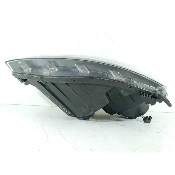 Farol Fox Esquerdo 2015/2018 2120301 Esquerdo/motorista