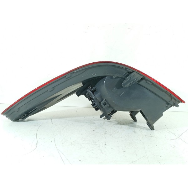 Lanterna Bmw X4 Esquerda 2015/2018 7331279 Esquerdo/motorista Vermelho