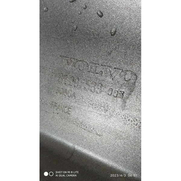 Tampa Traseira Volvo Xc60 2007/2012 Lisa Prateado