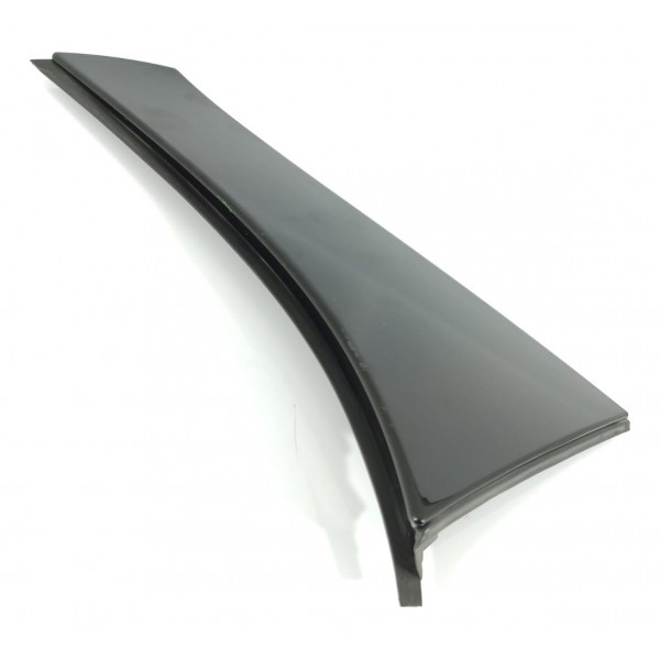 Acabamento Tampa Tras Mercedes Gla200 Esquerd0 A1567900388 Preto