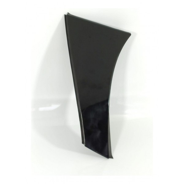 Acabamento Tampa Tras Mercedes Gla200 Esquerd0 A1567900388 Preto