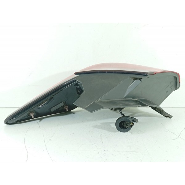 Lanterna Nissan Kicks Traseira Direita 2017/2024 265555r01a Direito/passageiro Vermelho