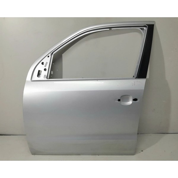 Porta Amarok V6 Dianteira Esquerda 2017/2023 Lisa Dianteira Esquerdo Cinza