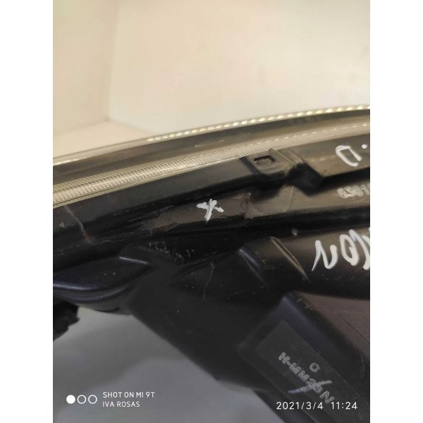 Farol Triton Direito 2008/ 2014 Detalhe Direito/passageiro