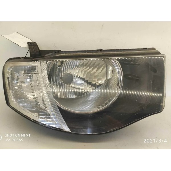 Farol Triton Direito 2008/ 2014 Detalhe Direito/passageiro