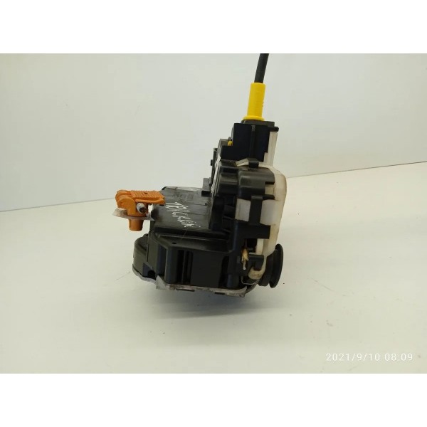 Fechadura Tracker Traseira Direita 2017 2018 2019