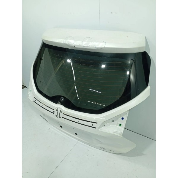 Tampa Traseira Vigia Nissan Kicks 2020/2024 Detalhe Branco