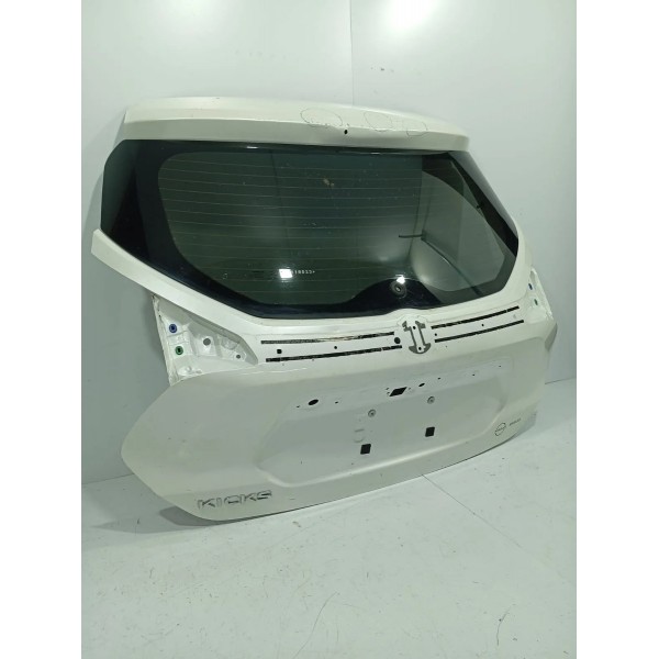 Tampa Traseira Vigia Nissan Kicks 2020/2024 Detalhe Branco