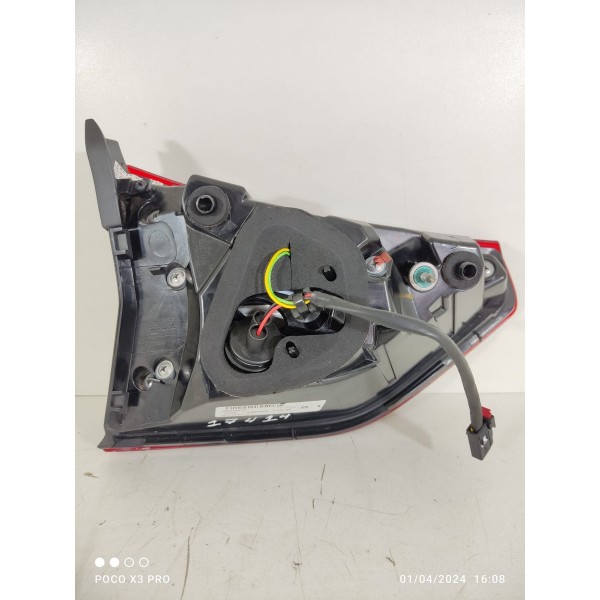 Lanterna Tampa Traseira Tracker Direita Led 2020/2023 Det