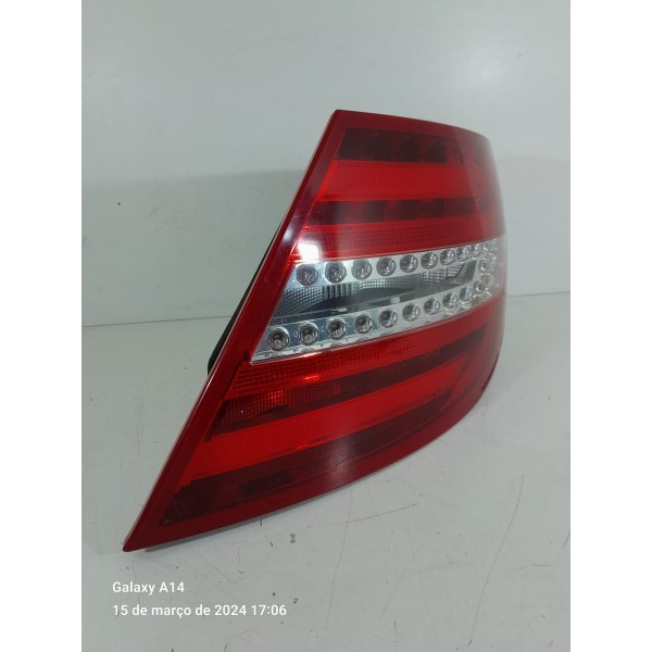 Lanterna Led Mercedes C180 C200 Direita 2012/2014 2048202764 Direito/passageiro Vermelho