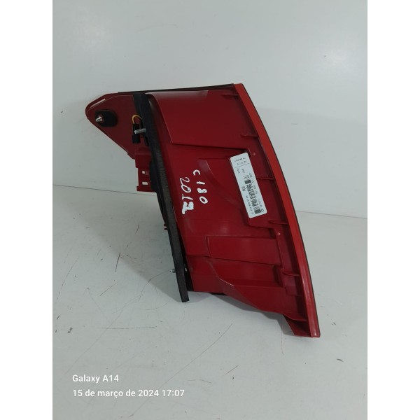 Lanterna Led Mercedes C180 C200 Direita 2012/2014 2048202764 Direito/passageiro Vermelho