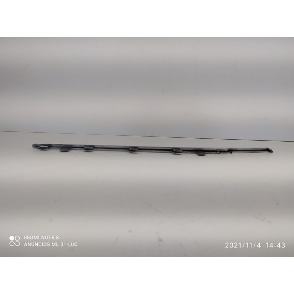 Friso Paralama Bmw 645ci Direito 2005 Série 6 Detalhe Prata