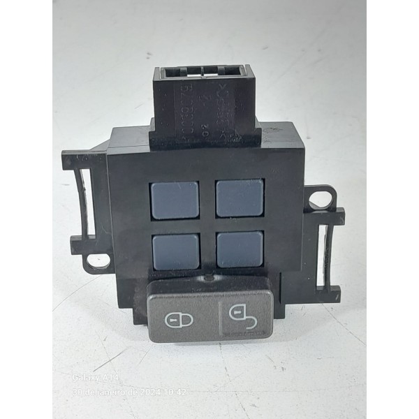 Botao Trava Discovery 4 Esquerdo 2011/2015 Ah2214017ba