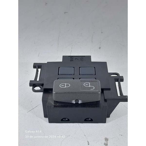 Botao Trava Discovery 4 Esquerdo 2011/2015 Ah2214017ba
