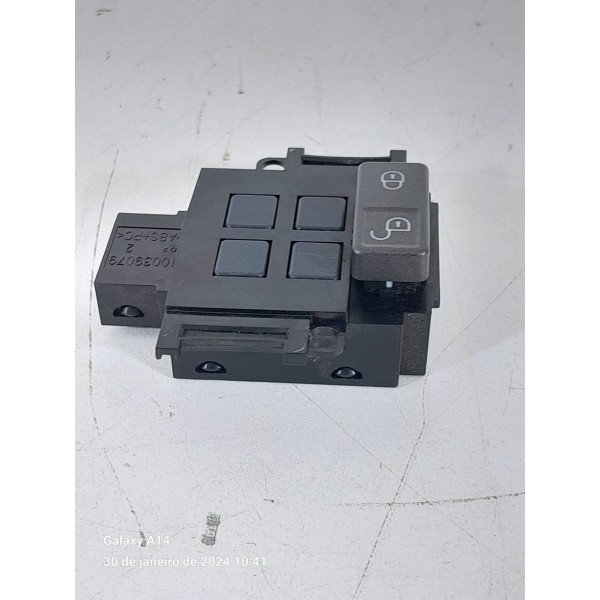 Botao Trava Discovery 4 Direito 2011/2015 Ah2214017aa