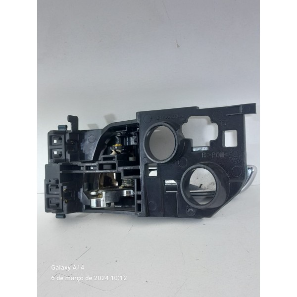 Macaneta Interna Porta Honda Hrv Dianteira Direita 2015/2021 Prateado Dianteira