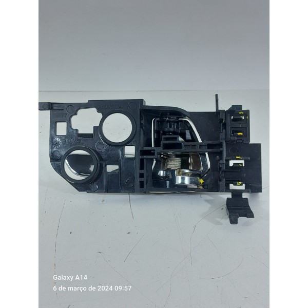 Macaneta Interna Porta Honda Hrv Dianteira Esq 2015/2021 Prateado Dianteira