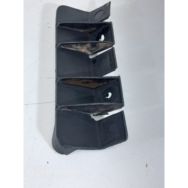 Guia Parachoque Discovery 4 Traseiro Esq 2010/2015 Dql000091