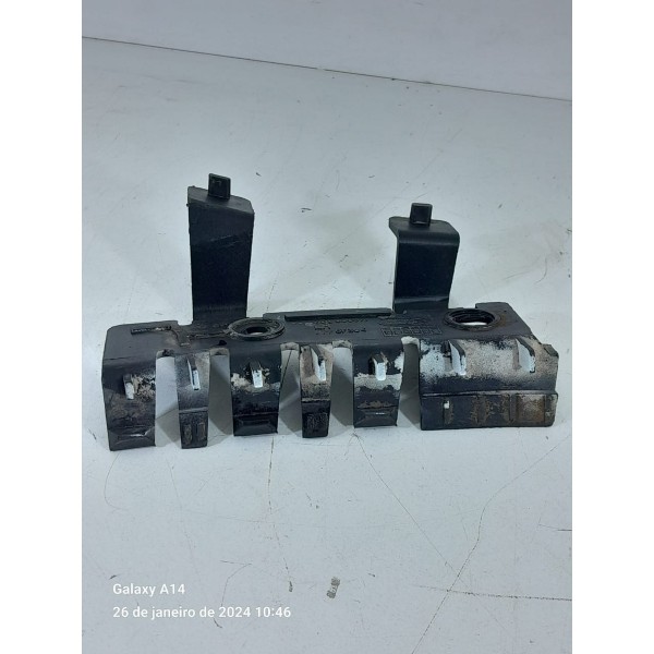 Guia Parachoque Discovery 4 Traseiro Esq 2010/2015 Dql000071