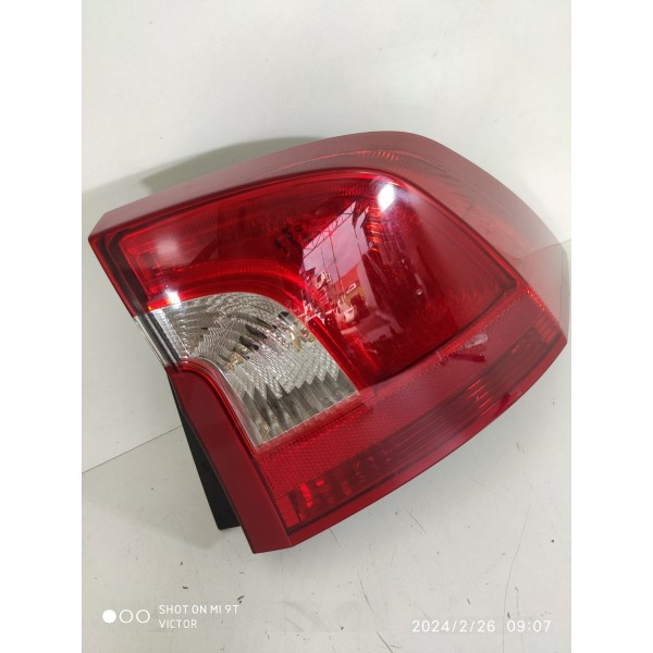 Lanterna Volvo S60 T5 Direita 2011/2018 Det 30796268 Direito/passageiro Vermelho