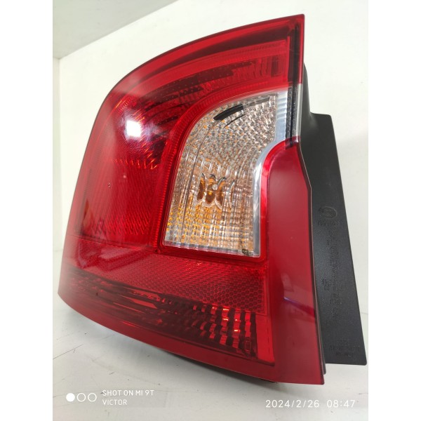Lanterna Volvo S60 T5 Esquerda 2011/2018 31395930 Esquerdo/motorista Vermelho