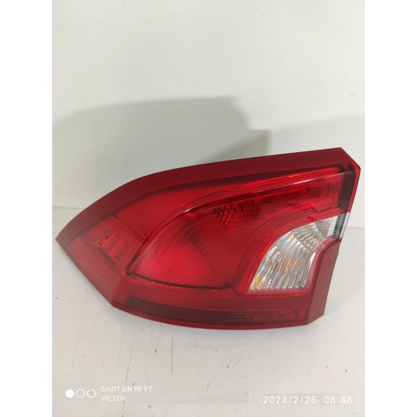 Lanterna Volvo S60 T5 Esquerda 2011/2018 31395930 Esquerdo/motorista Vermelho
