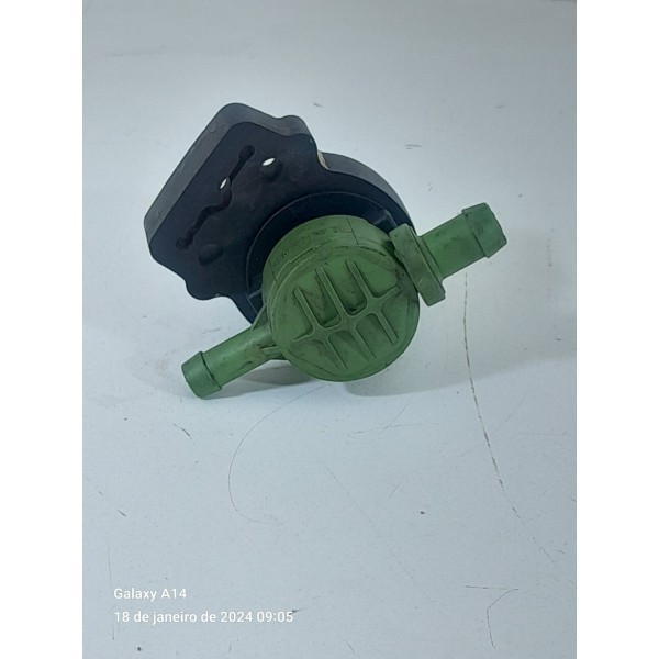 Valvula Canister Mercedes C180 C200 2008/2014 0004708793